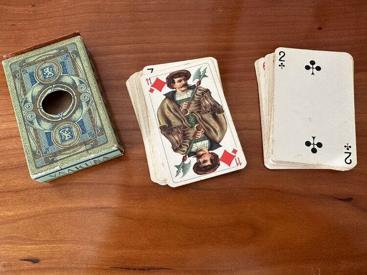 non-standard Lyxspelkort playing cards for Finland, c.1930s
