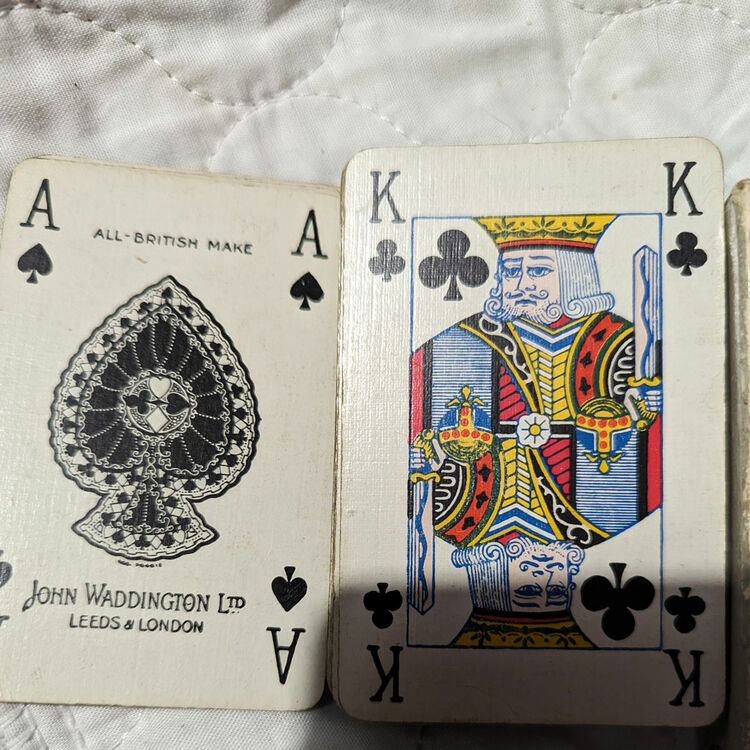 Could anyone help identify and date this deck please