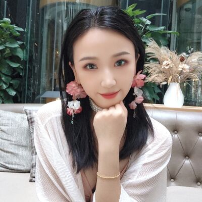 Photo of Cloris Zhou